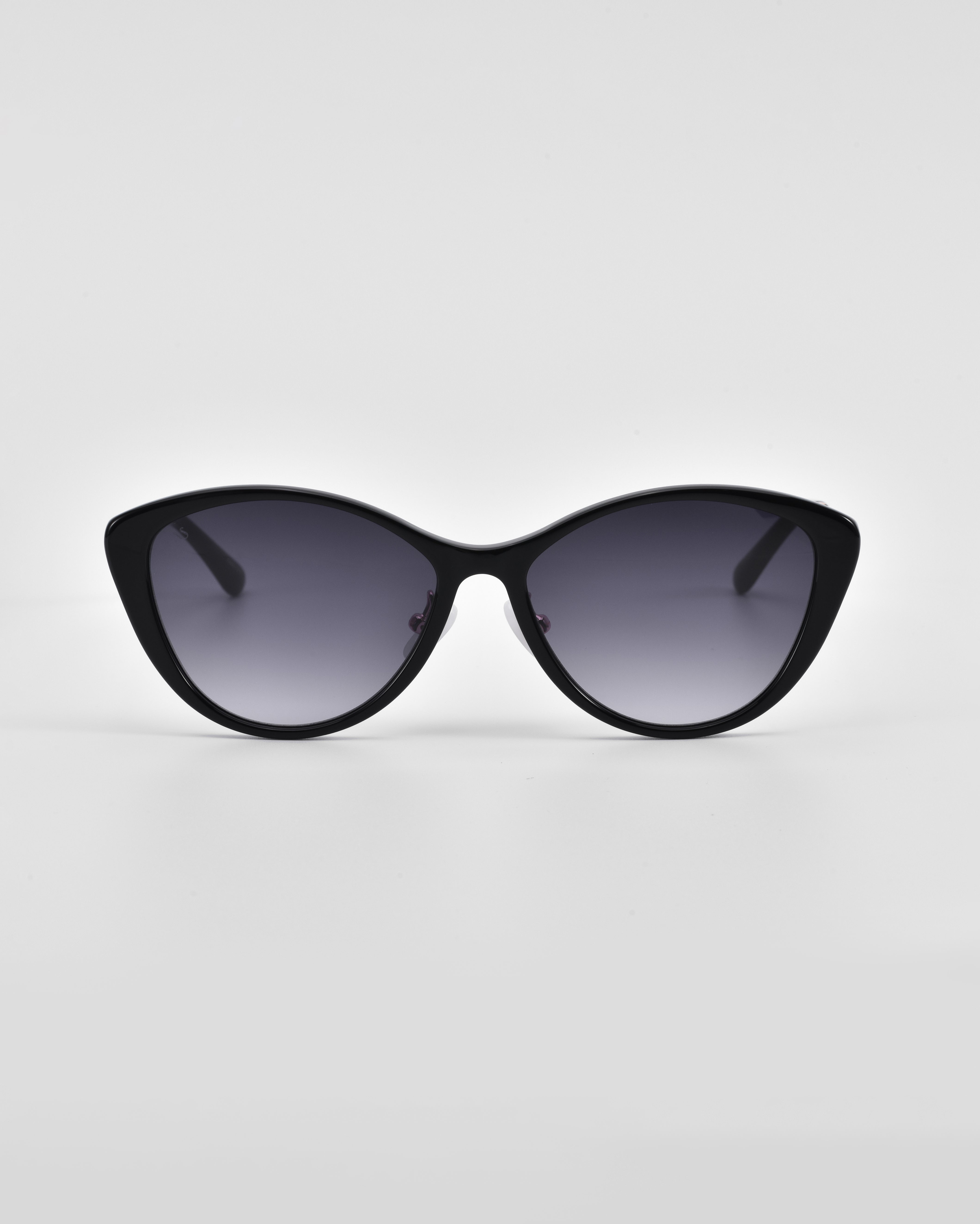 Stylish black sunglasses deals